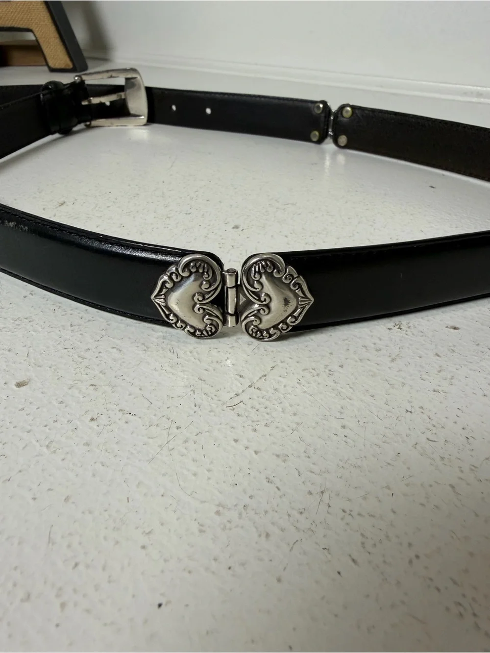 Fossil Women's Medium Black Leather Belt Silver Heart Buckle Western Vintage